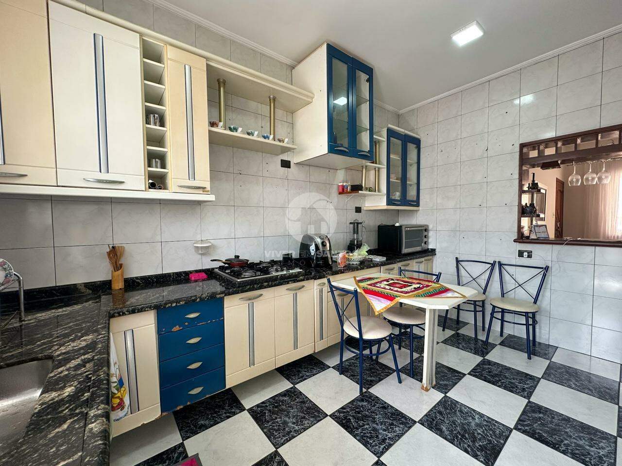 Ótima oportunidade para quem busca um imóvel espaçoso, confortável e com excelente custo-benefício! em Encruzilhada, Santos — foto 17