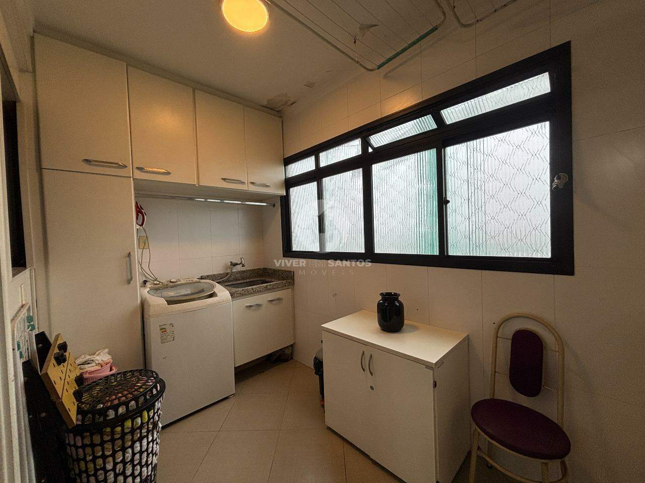Apartamento em andar alto de 2 dormitórios e dependência de serviço no Marapé - Santos/SP em Marapé, Santos — foto 16