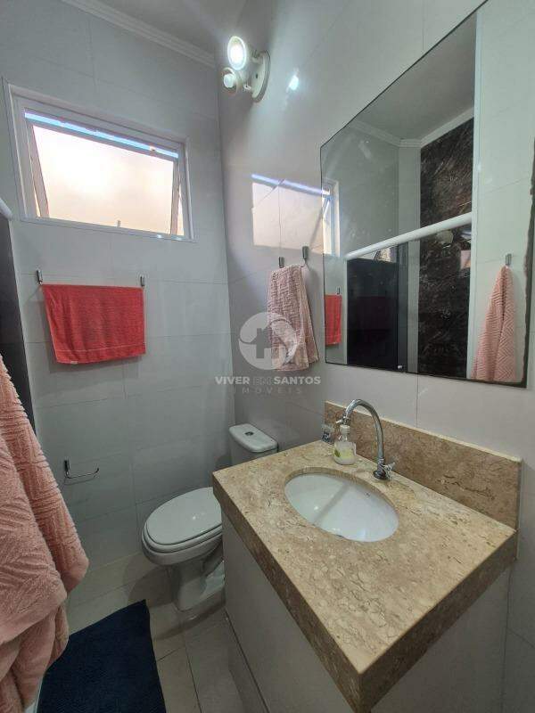 EXCELENTE CASA SOBREPOSTA ALTA NO BAIRRO DO MACUCO - CONFORTO E PRATICIDADE! em Macuco, Santos — foto 15