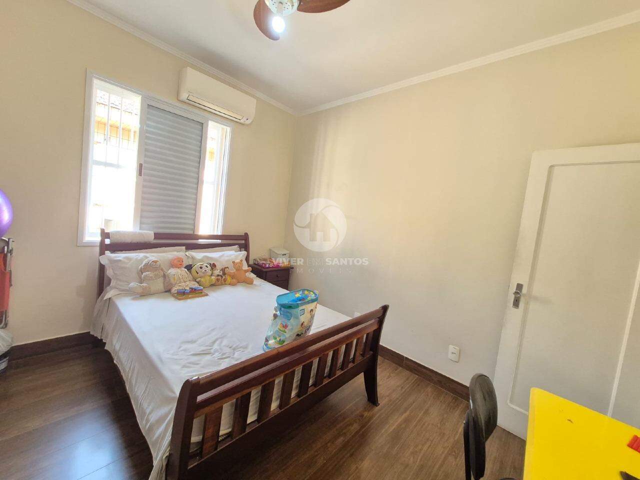 EXCELENTE CASA SOBREPOSTA ALTA NO BAIRRO DO MACUCO - CONFORTO E PRATICIDADE! em Macuco, Santos — foto 13