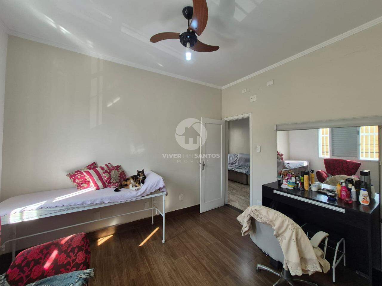 EXCELENTE CASA SOBREPOSTA ALTA NO BAIRRO DO MACUCO - CONFORTO E PRATICIDADE! em Macuco, Santos — foto 12
