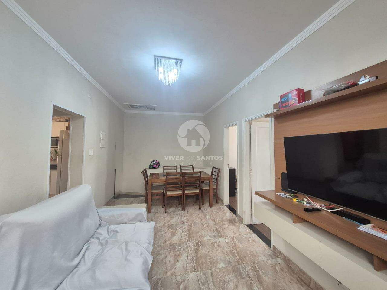 EXCELENTE CASA SOBREPOSTA ALTA NO BAIRRO DO MACUCO - CONFORTO E PRATICIDADE! em Macuco, Santos — foto 3