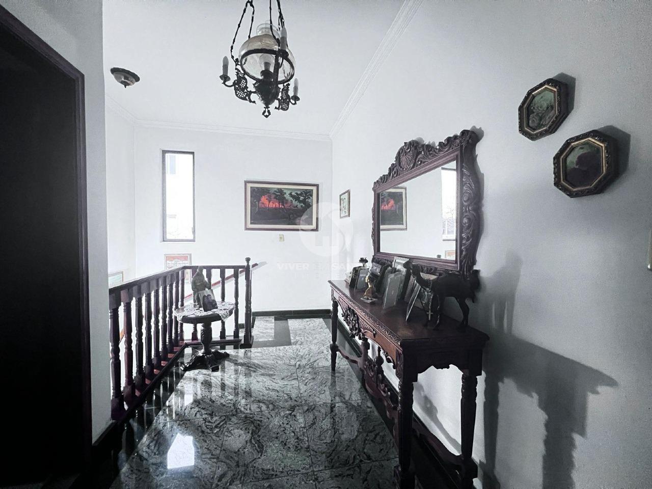 Sobrado com 4 quartos sendo 2 suítes com 2 vagas no Embaré em Embaré, Santos — foto 4