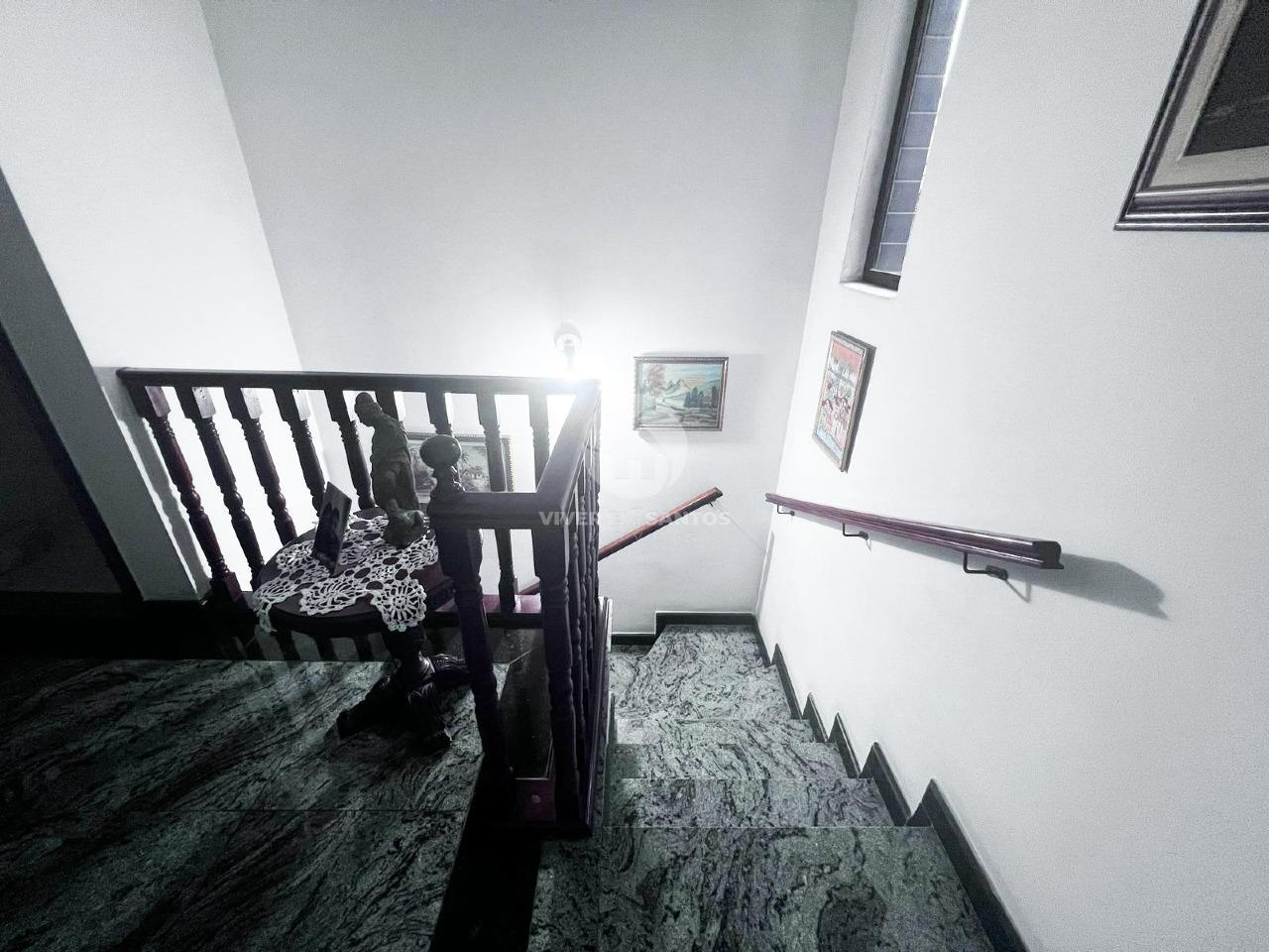 Sobrado com 4 quartos sendo 2 suítes com 2 vagas no Embaré em Embaré, Santos — foto 5