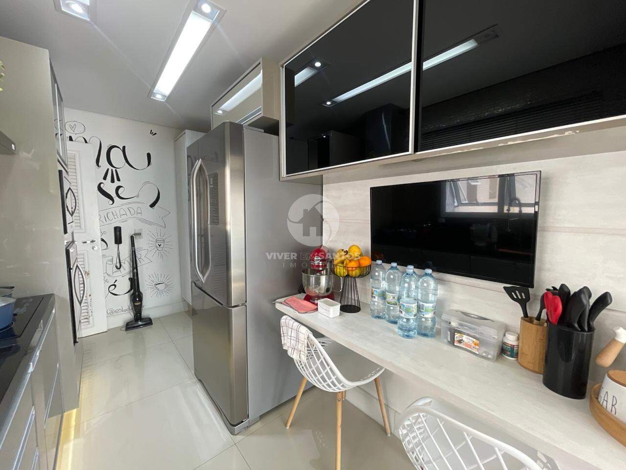 Lindo apartamento com 4 quartos e 2 vagas de garagem - PORTEIRA FECHADA em Marapé, Santos — foto 12