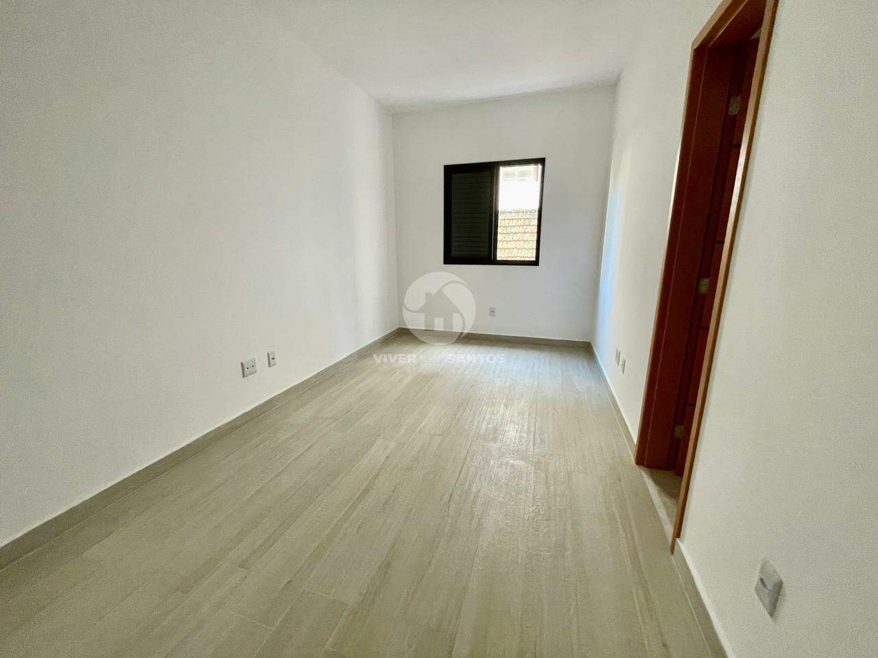 Encantadora Casa Sobreposta BAIXA – Nova - 3 Dorm (1 Suíte e 2 Demi Suítes) – À Venda - Aparecida – Santos SP em Aparecida, Santos — foto 12