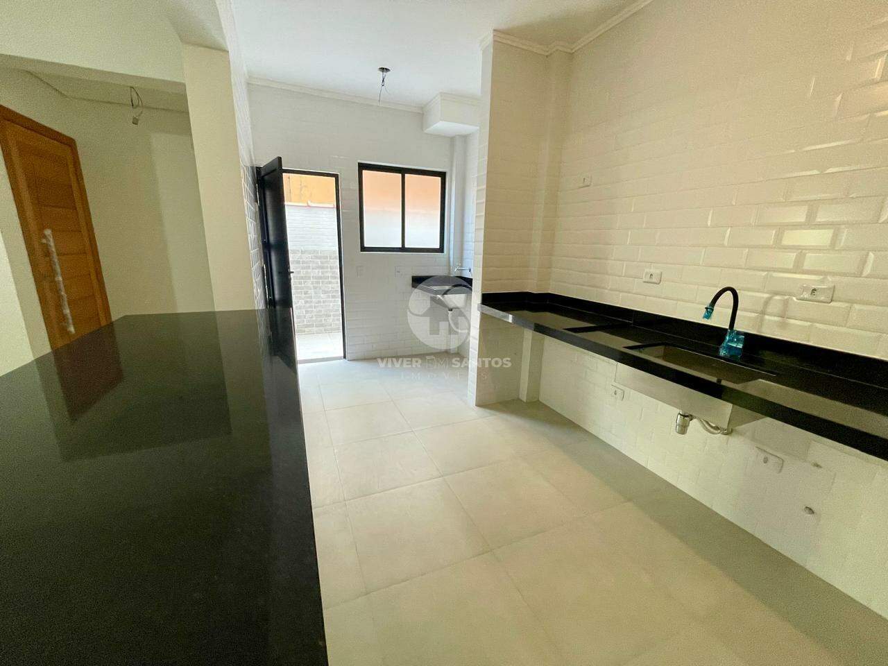 Encantadora Casa Sobreposta BAIXA – Nova - 3 Dorm (1 Suíte e 2 Demi Suítes) – À Venda - Aparecida – Santos SP em Aparecida, Santos — foto 2