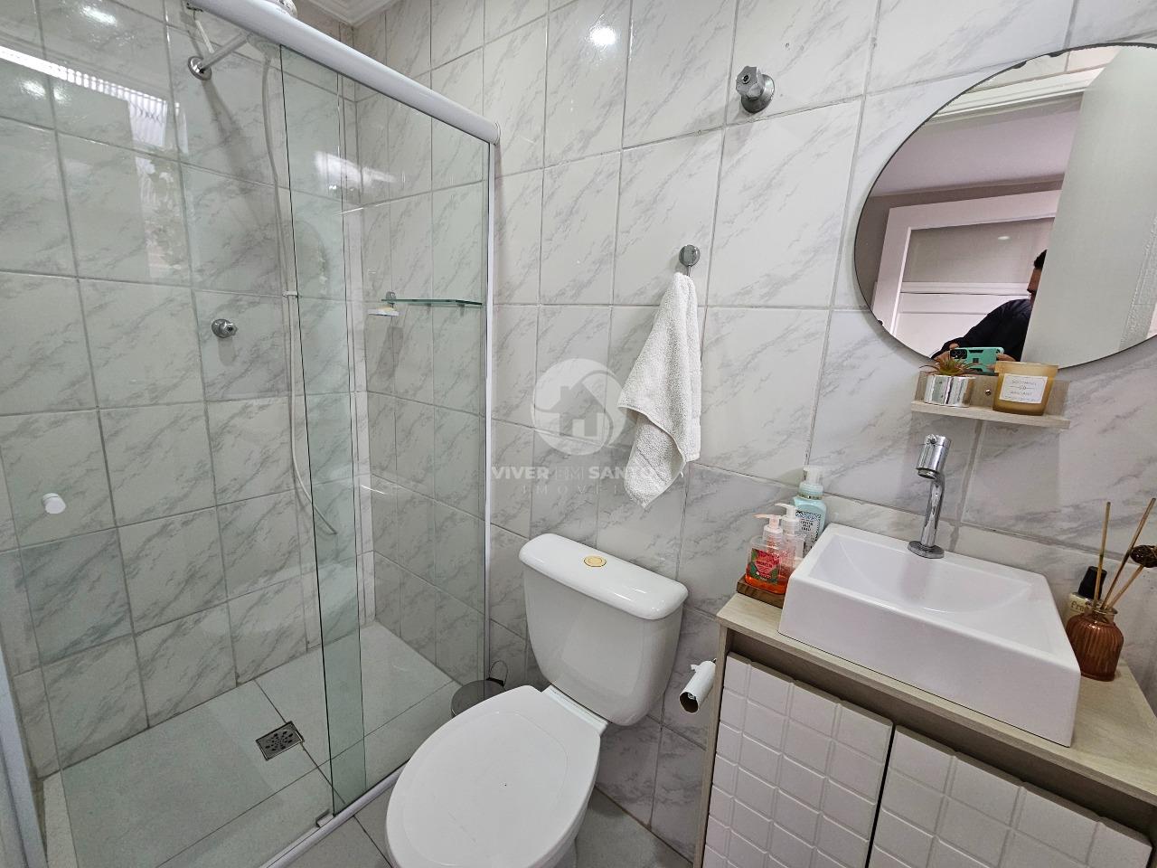 Sobrado geminado reformado com 2 dormitórios e quintal com churrasqueira em Marapé, Santos — foto 10
