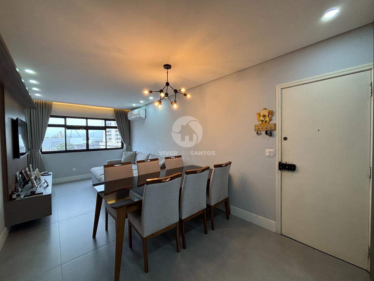 Apartamento Reformado com 2 Suítes e 2 Vagas Demarcadas Vista Livre na Ponta da Praia - Santos/SP em Ponta da Praia, Santos — foto 2