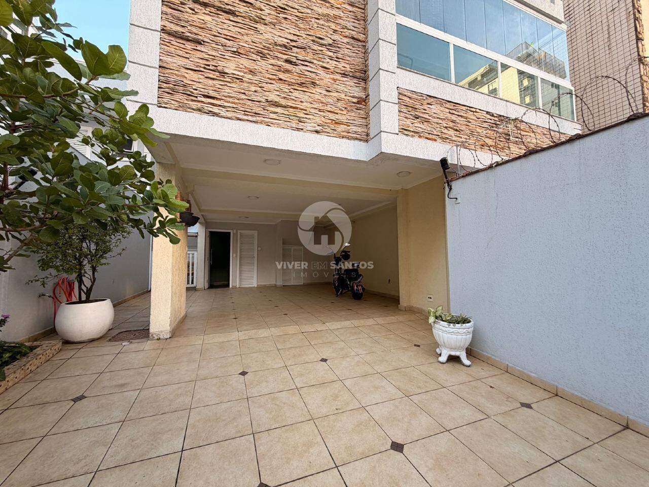 Triplex no Marapé com piscina com cascata e vaga para até 4 carros em Marapé, Santos — foto 2