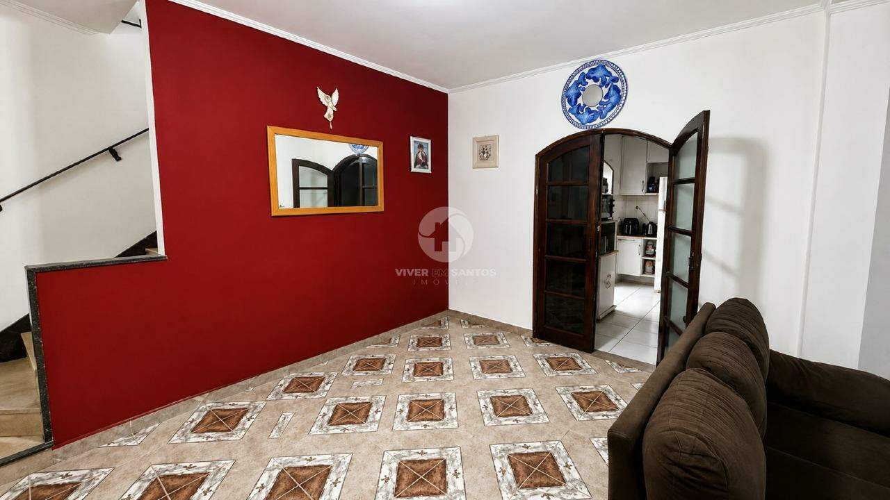 Sobrado frontal com 3 quartos e 2 vagas de garagem no Embaré - Santos em Embaré, Santos — foto 2