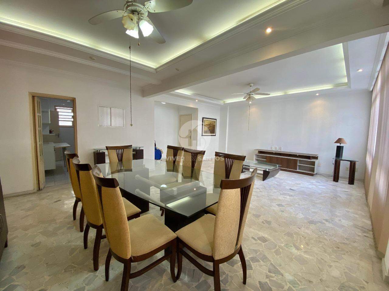 Apartamento à venda no Gonzaga 140 m² 2 Dormitórios (1 Suíte) próximo à praia em Gonzaga, Santos — foto 2