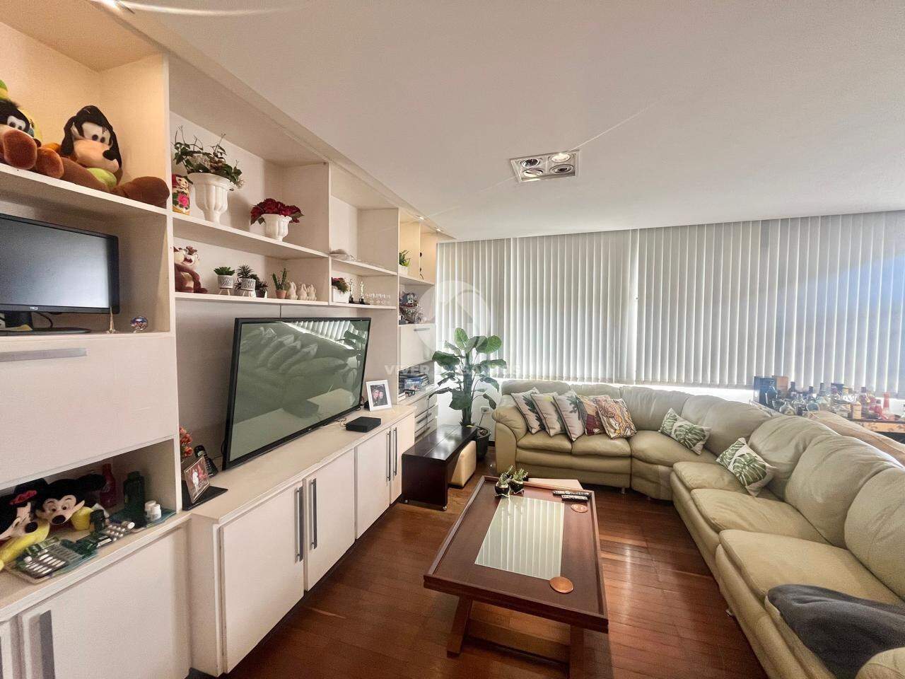 Apartamento de 3 quartos sendo 1 suíte 191,50 m² em Gonzaga, Santos – em Gonzaga, Santos — foto 2