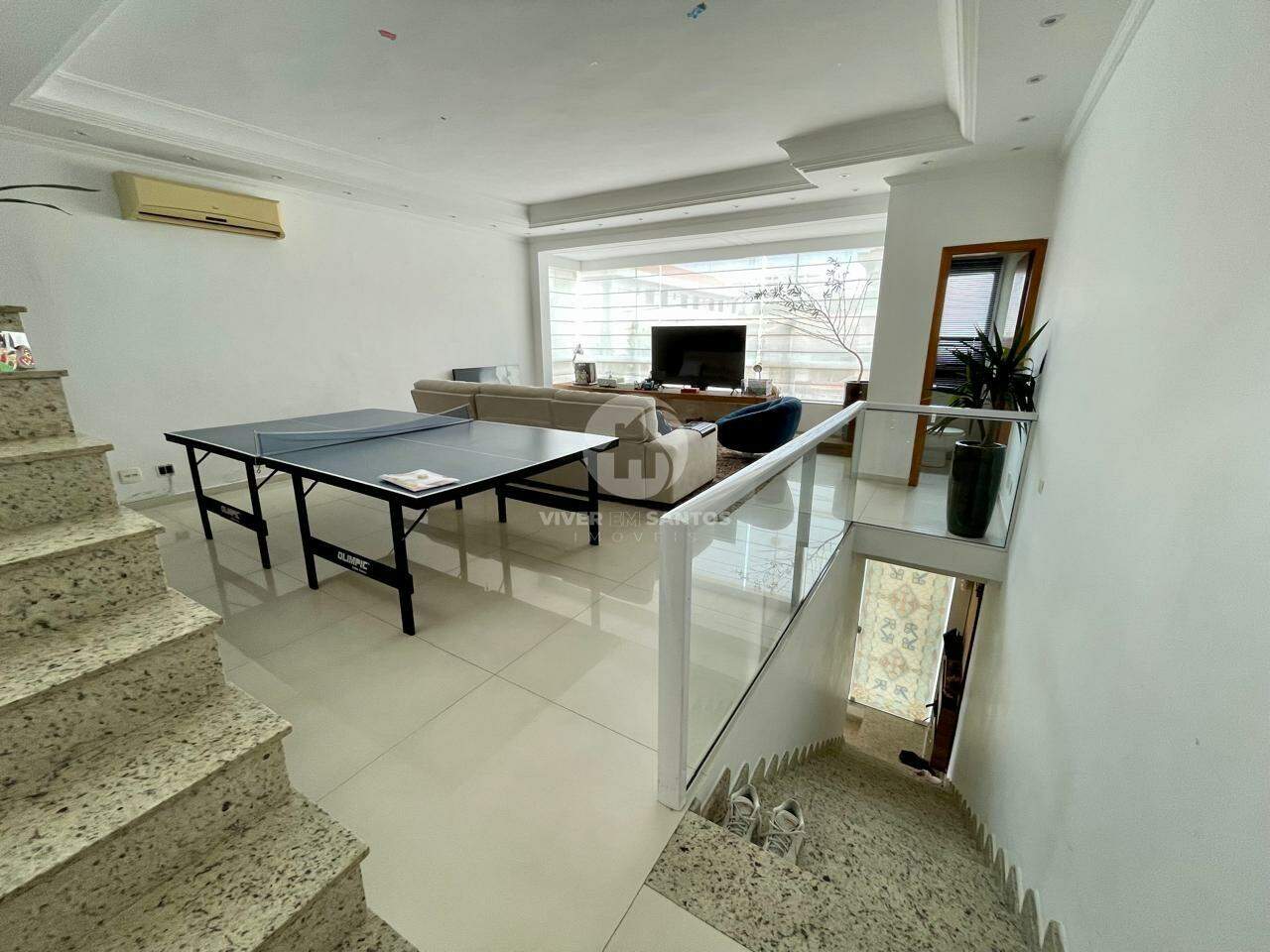 Belíssima Casa Sobreposta Alta à Venda – 5 Dormitórios (2 Suítes) – Marapé – Santos SP em Marapé, Santos — foto 3
