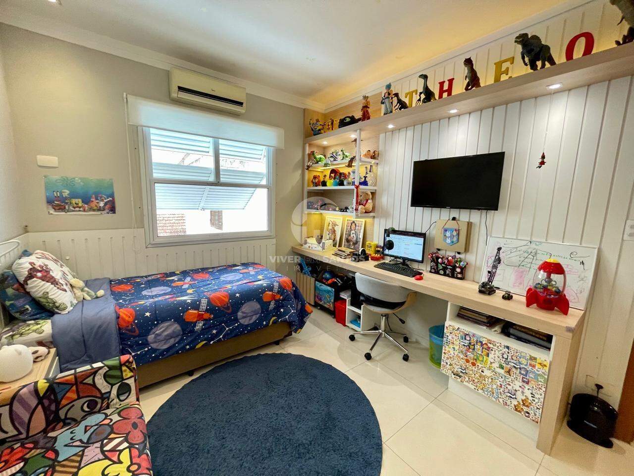 Belíssima Casa Sobreposta Alta à Venda – 5 Dormitórios (2 Suítes) – Marapé – Santos SP em Marapé, Santos — foto 14
