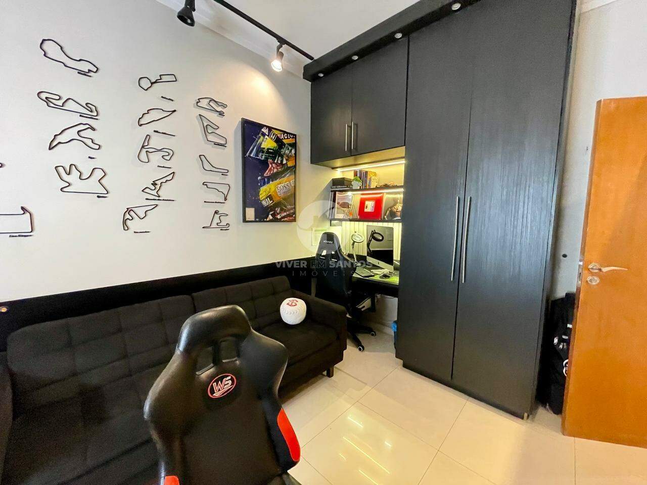 Belíssima Casa Sobreposta Alta à Venda – 5 Dormitórios (2 Suítes) – Marapé – Santos SP em Marapé, Santos — foto 19