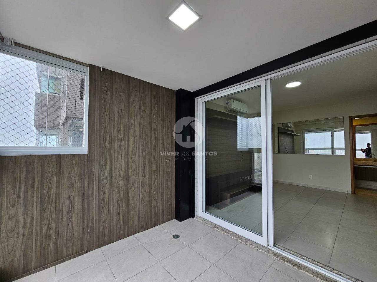 VENHA MORAR NESTE APARTAMENTO VISTA MAR COM LAZER NO GONZAGA! em Gonzaga, Santos — foto 2