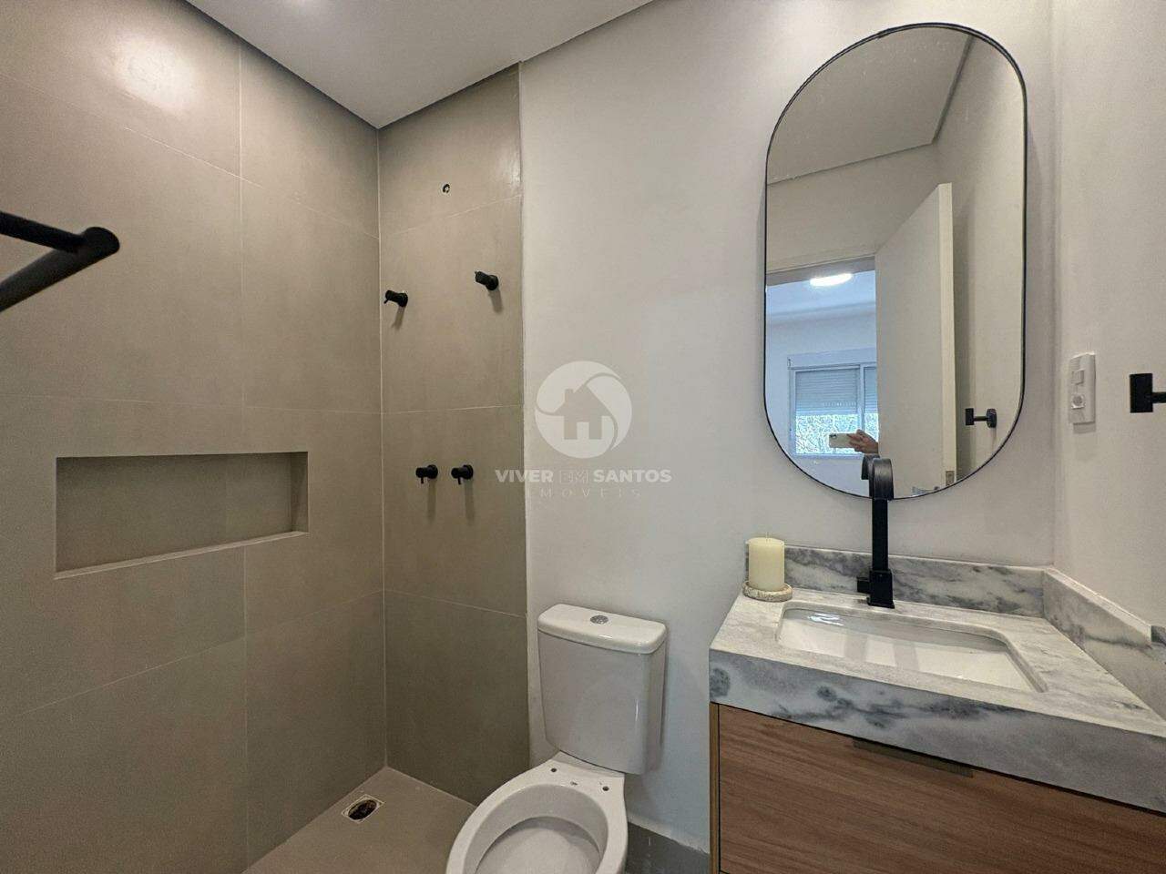 Oportunidade: Apartamento Reformado com 2 Suítes Próximo à Praia em Boqueirão, Santos — foto 7