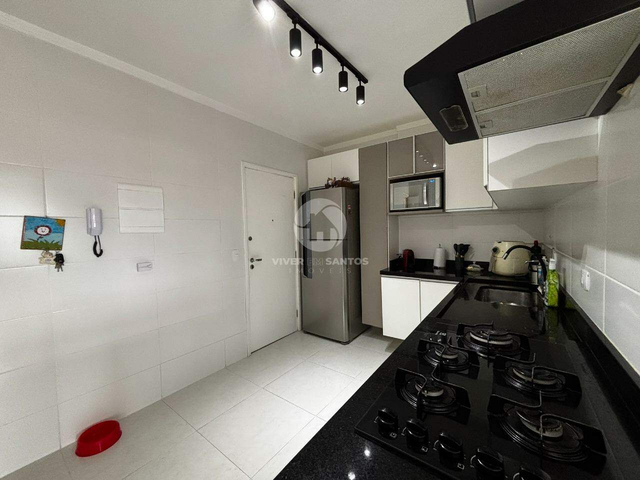 Amplo e Reformado – 3 Dorms (1 Suíte) com 150 m² e Vaga Demarcada no Campo Grande em Campo Grande, Santos — foto 17