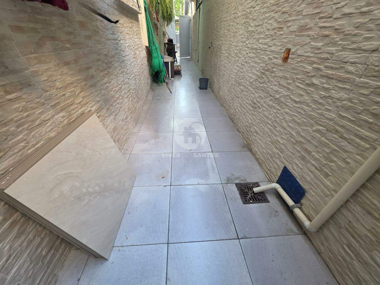 Sobrado reformado com 3 dormitórios e espaço com churrasqueira no Marapé em Marapé, Santos — foto 4
