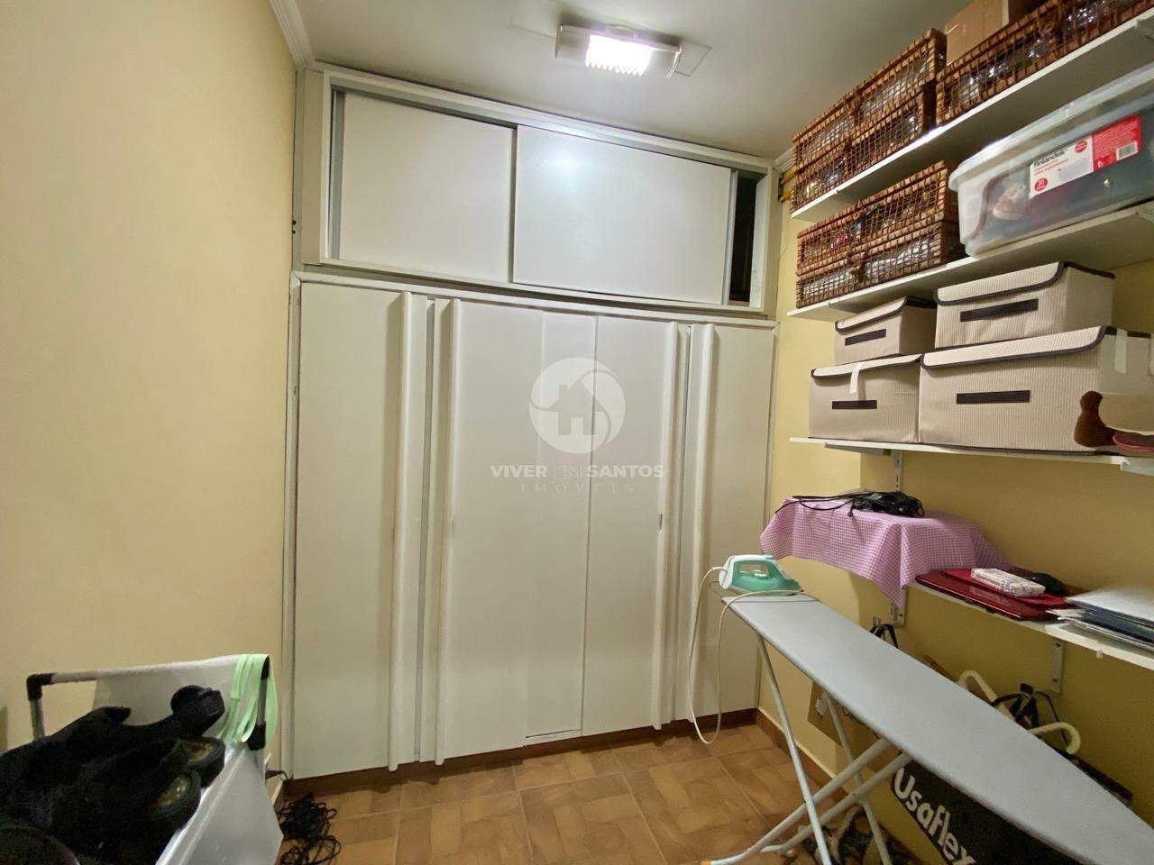 Apartamento de três dormitórios (uma suíte) com duas vagas demarcadas na Pompeia em Pompéia, Santos — foto 24