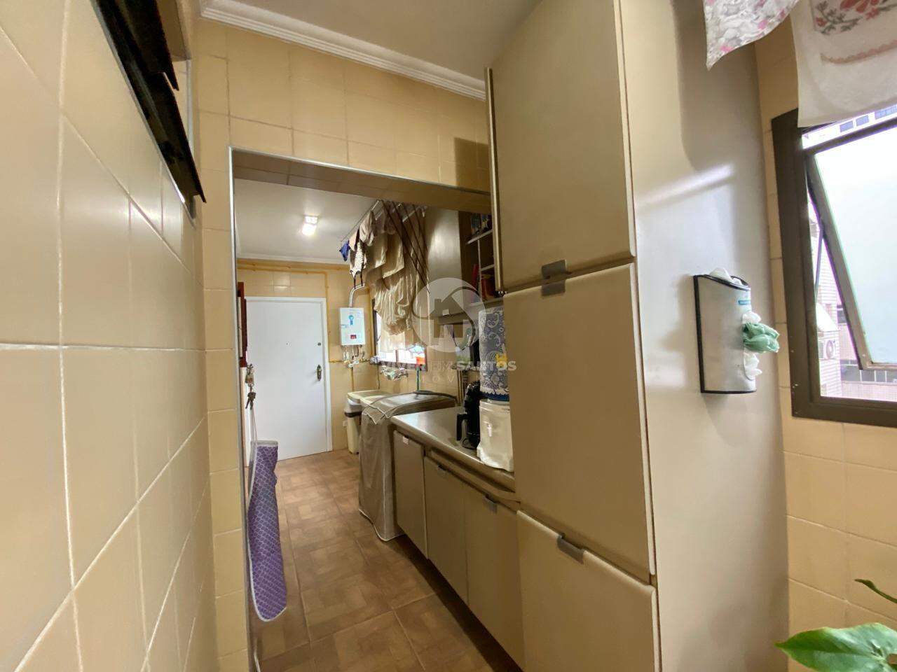 Apartamento de três dormitórios (uma suíte) com duas vagas demarcadas na Pompeia em Pompéia, Santos — foto 27
