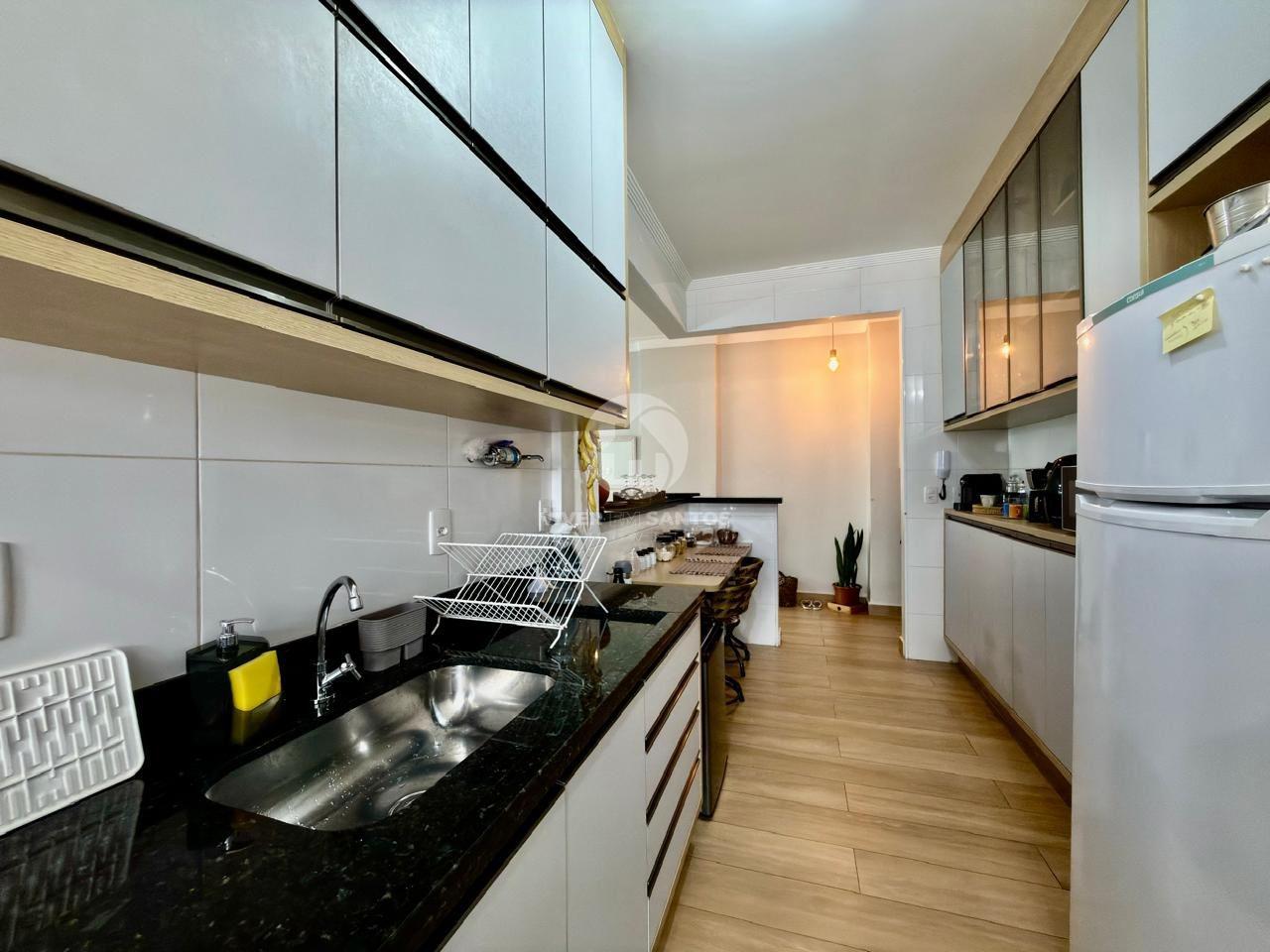 Apartamento seminovo com 2 dormitórios, suíte, sacada e lazer no Marapé – Santos em Marapé, Santos — foto 13