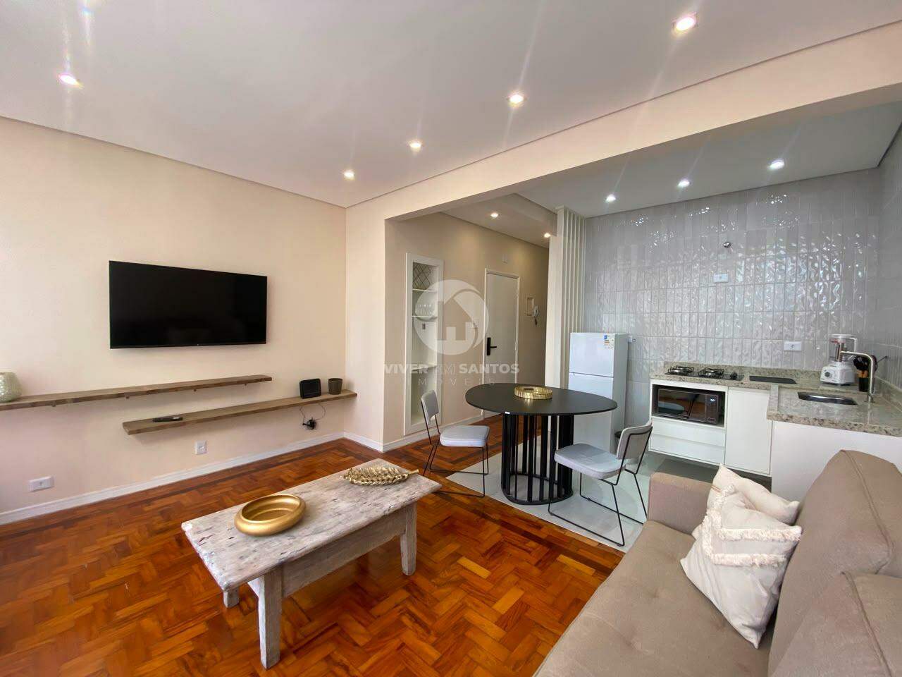 APARTAMENTO 1 QUARTO – 1 QUADRA DA PRAIA DO BOQUEIRÃO em Boqueirão, Santos — foto 2