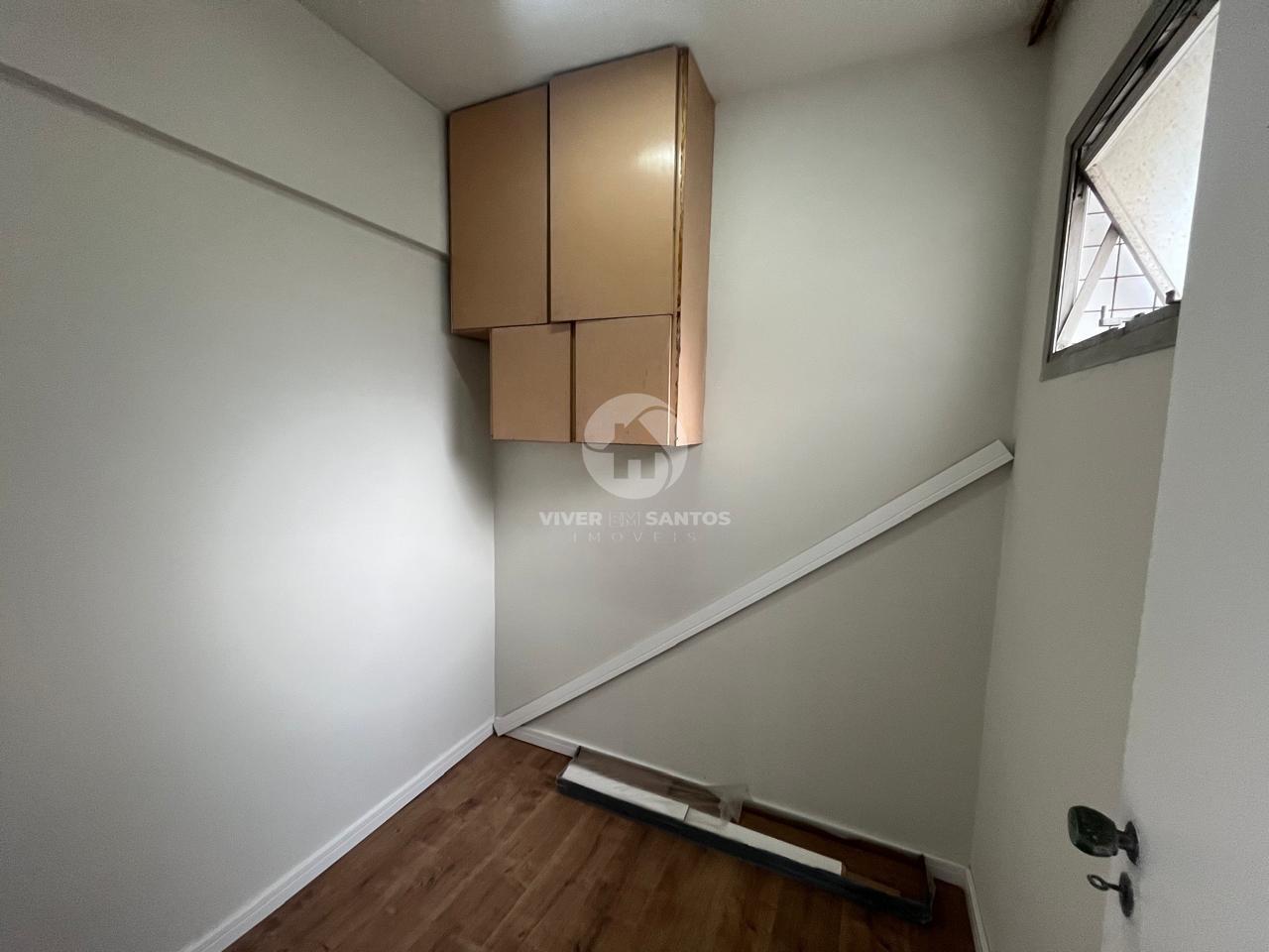Apartamento à venda no Gonzaga | Varanda na avenida da praia | 2 dorm + dependência-vaga demarcada em Gonzaga, Santos — foto 10