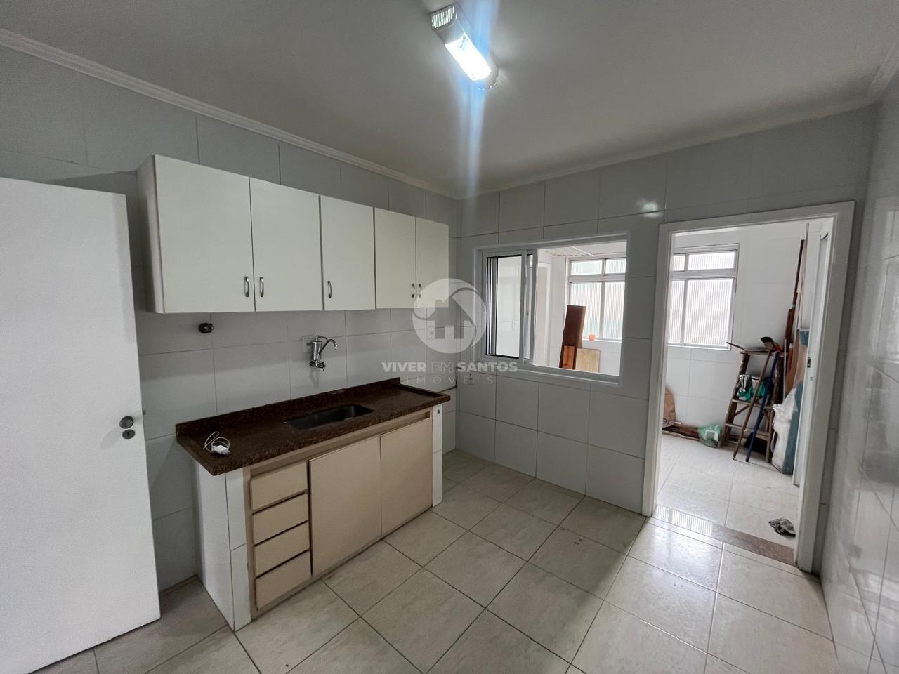 Apartamento à venda no Gonzaga | Varanda na avenida da praia | 2 dorm + dependência-vaga demarcada em Gonzaga, Santos — foto 8