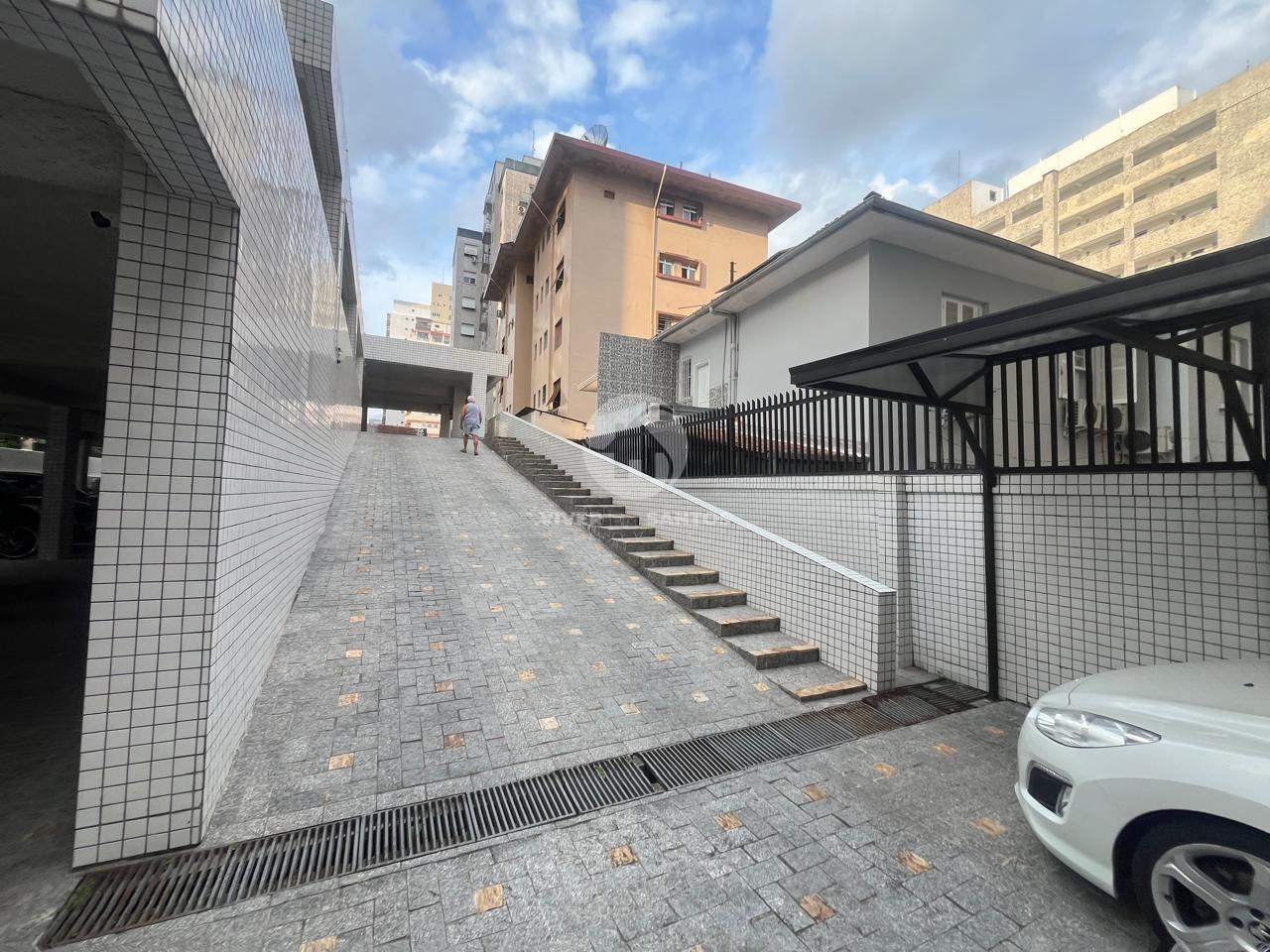 Apartamento à venda no Gonzaga | Varanda na avenida da praia | 2 dorm + dependência-vaga demarcada em Gonzaga, Santos — foto 22