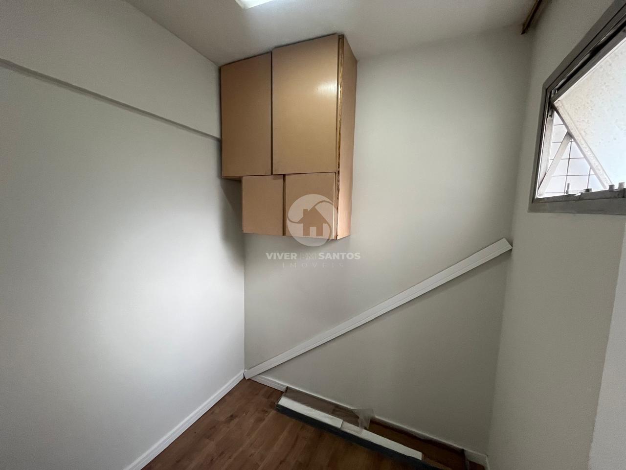 Apartamento à venda no Gonzaga | Varanda na avenida da praia | 2 dorm + dependência-vaga demarcada em Gonzaga, Santos — foto 11