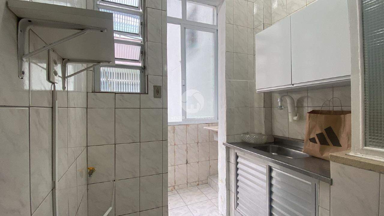 APARTAMENTO 2 QUARTOS ELEVADOR NA QUADRA DA PRAIA em Boqueirão, Santos — foto 8