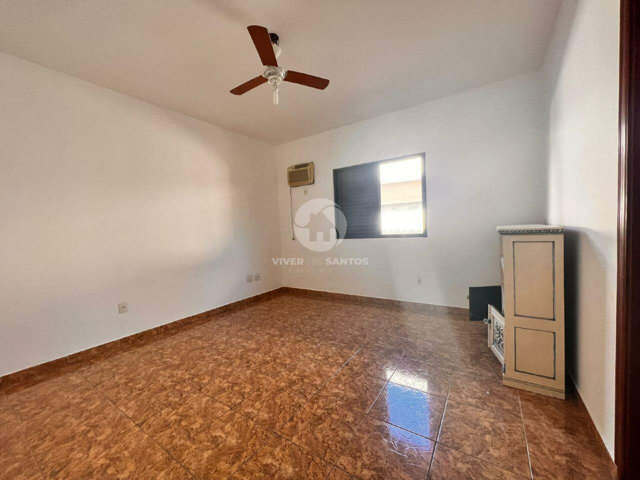Casa sobreposta alta com 2 quartos e quintal no Boqueirão em Santos em Boqueirão, Santos — foto 7
