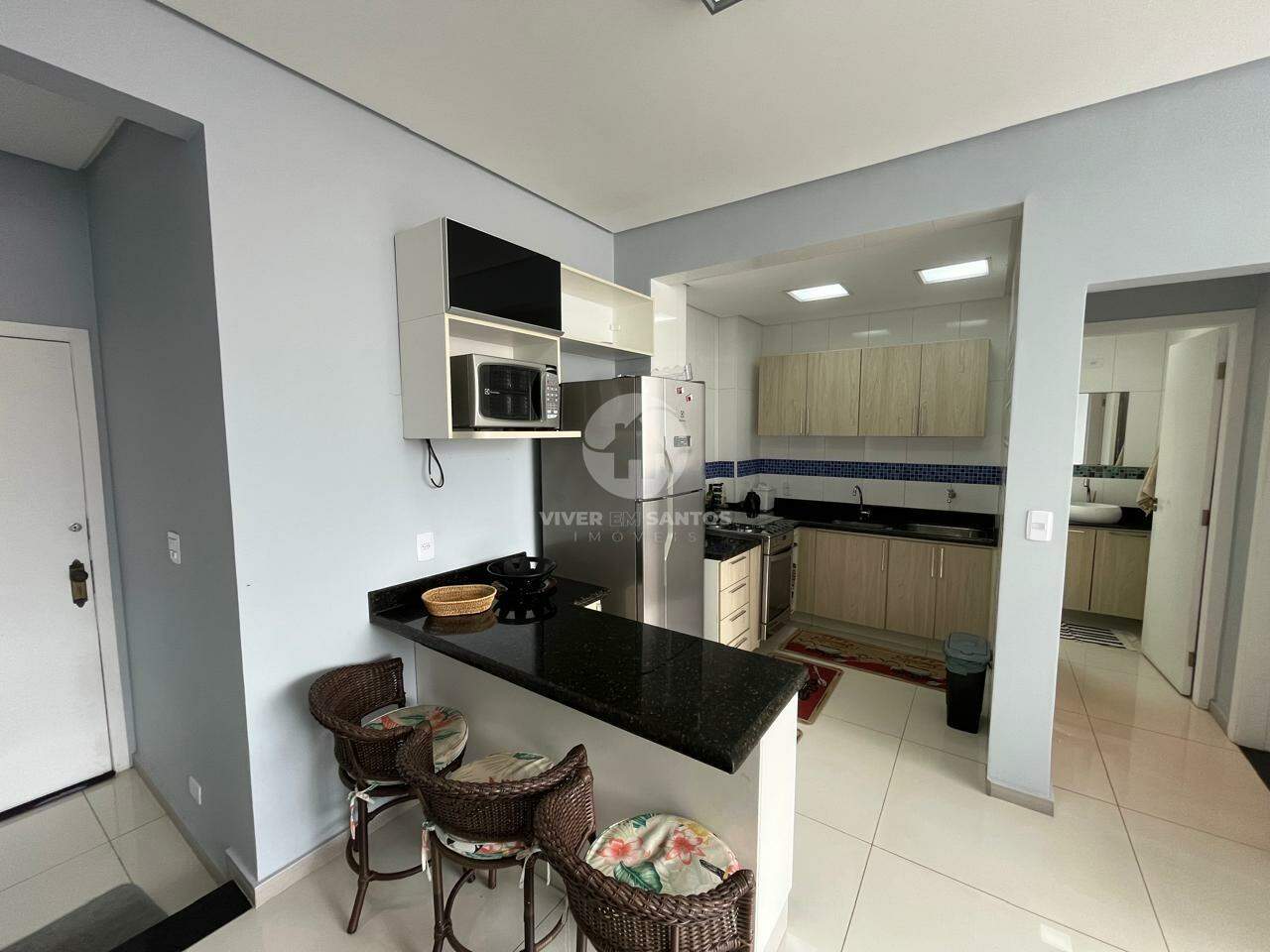 01 Dormitório à Venda no Gonzaga – 50m² Reformado, Próximo à Praia- mobiliado -Frente . em Gonzaga, Santos — foto 11