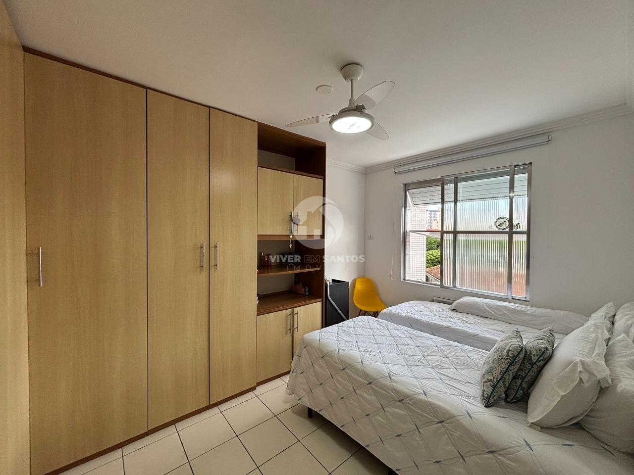 Apartamento reformado 2 quartos, elevador e vaga de garagem demarcada no Embaré - Santos/SP em Embaré, Santos — foto 8