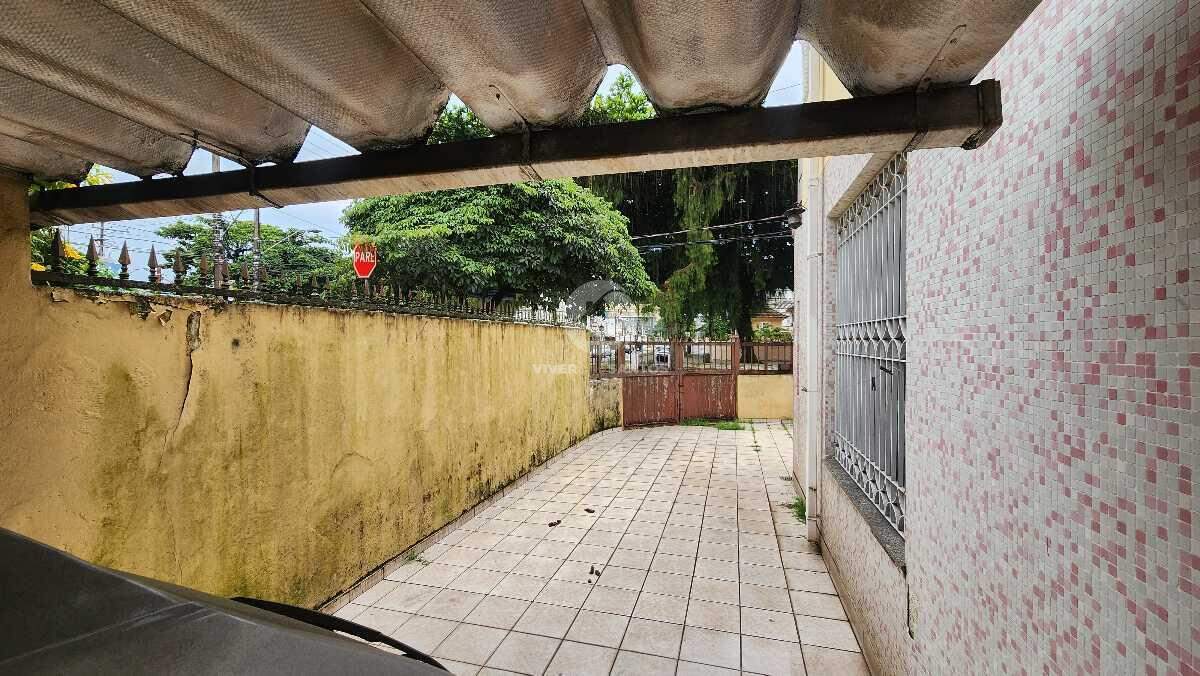 SOBRADO ISOLADO DE ESQUINA PARA MORADIA OU INVESTIMENTO em Aparecida, Santos — foto 5