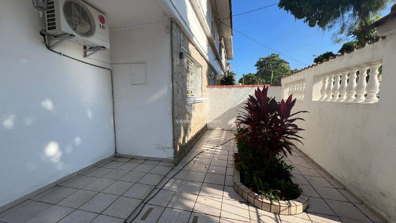 Sobrado a venda com 3 quartos no Marapé em Marapé, Santos — foto 2