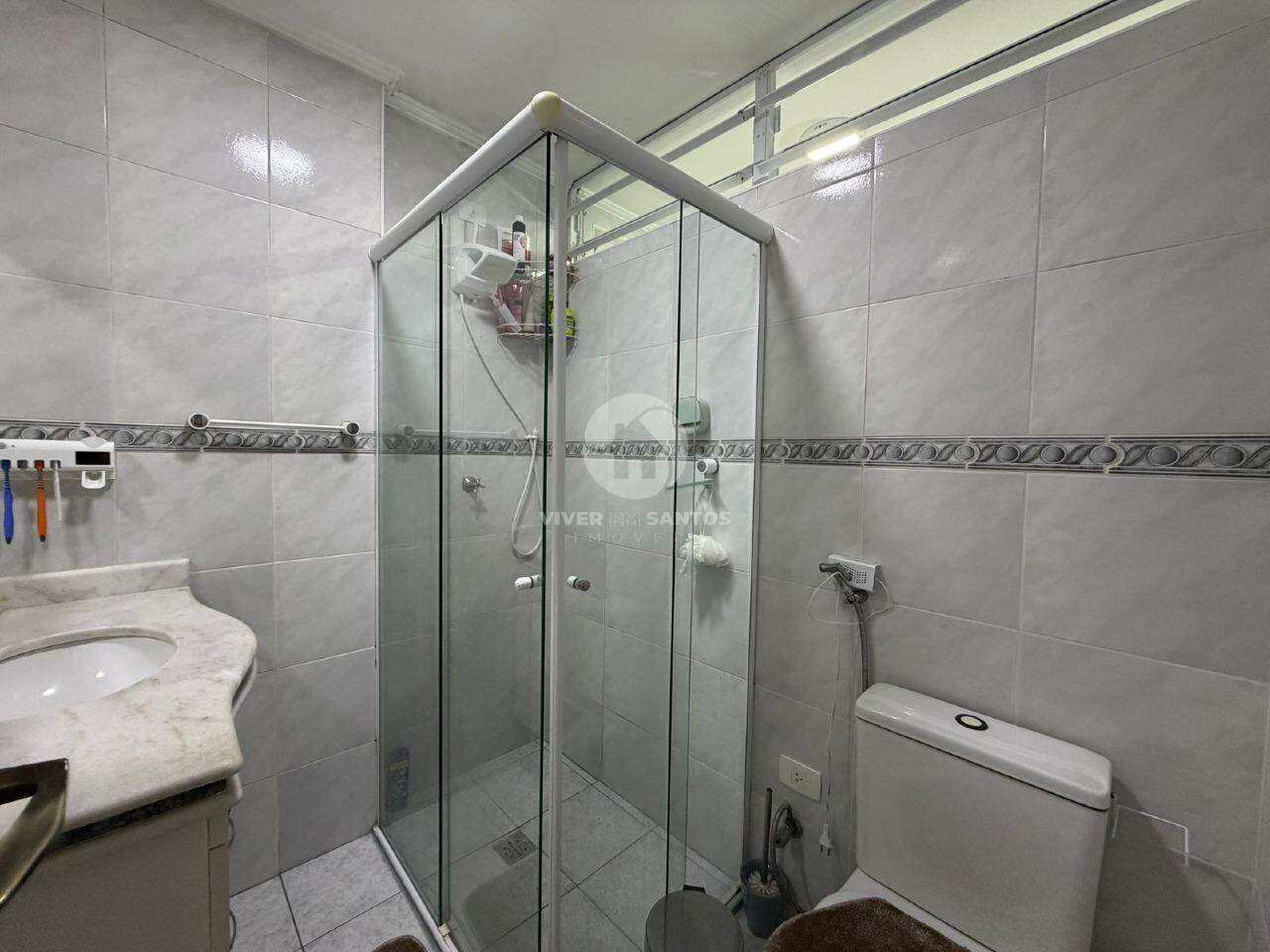 Apartamento 3 Dormitórios, 2 Suítes, Reformado e na Quadra da Praia na Ponta da Praia - Santos SP em Ponta da Praia, Santos — foto 8