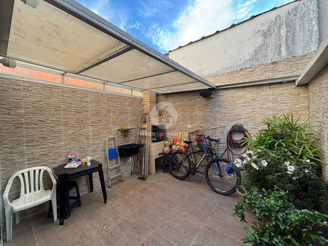 Casa Sobreposta Baixa com 3 quartos, quintal e 2 vagas de garagem Macuco - Santos/SP em Macuco, Santos — foto 21
