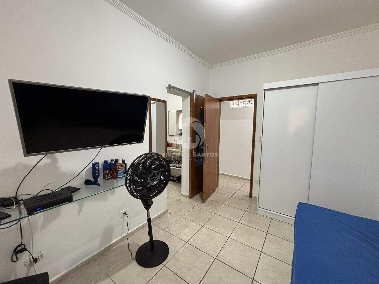 Casa Sobreposta Baixa com 3 quartos, quintal e 2 vagas de garagem Macuco - Santos/SP em Macuco, Santos — foto 14