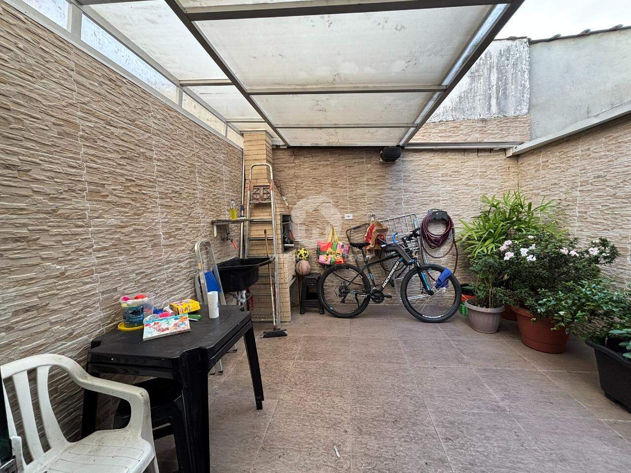 Casa Sobreposta Baixa com 3 quartos, quintal e 2 vagas de garagem Macuco - Santos/SP em Macuco, Santos — foto 20