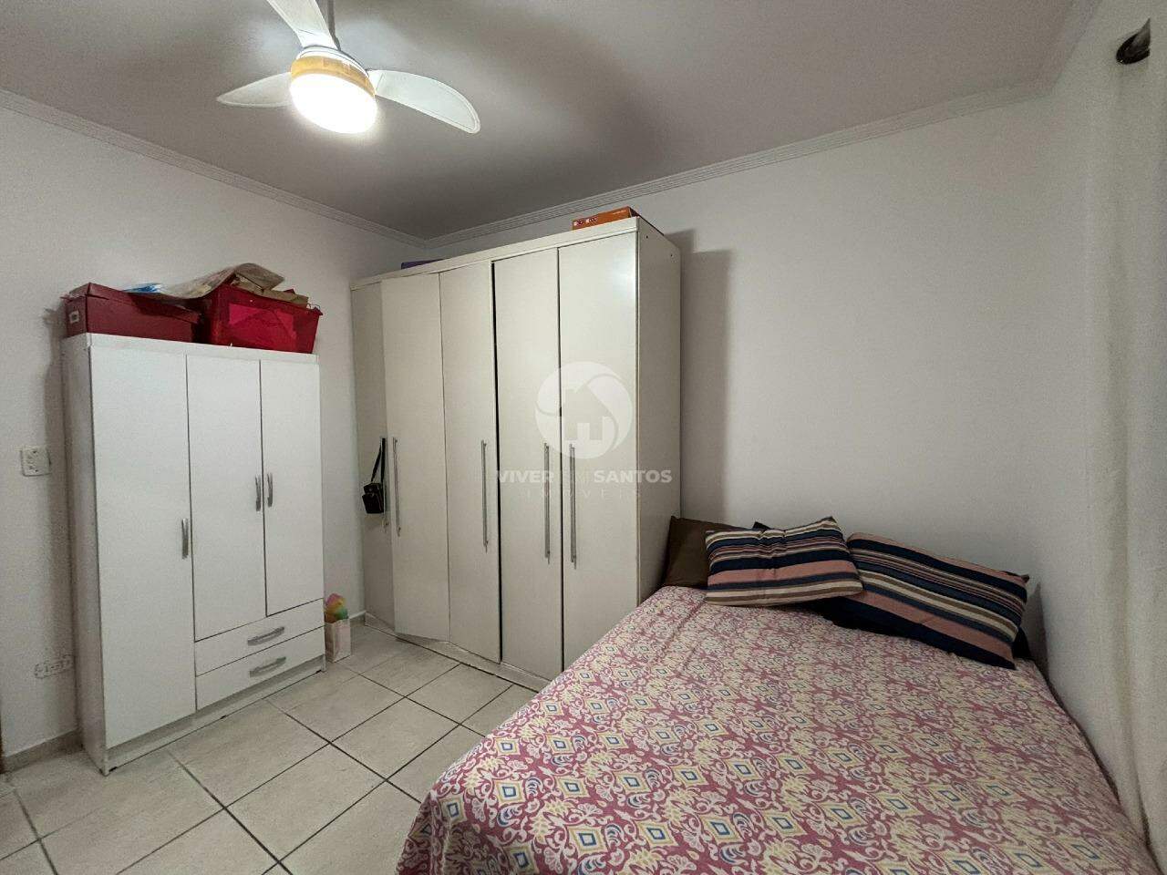 Casa Sobreposta Baixa com 3 quartos, quintal e 2 vagas de garagem Macuco - Santos/SP em Macuco, Santos — foto 7