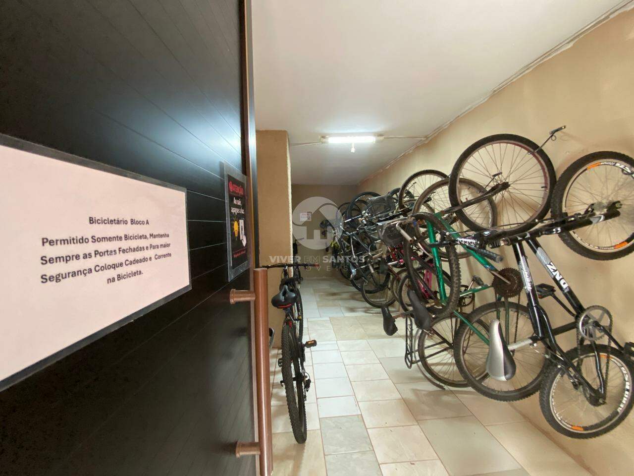 Apartamento dois quartos reformado no Macuco- Santos em Macuco, Santos — foto 14