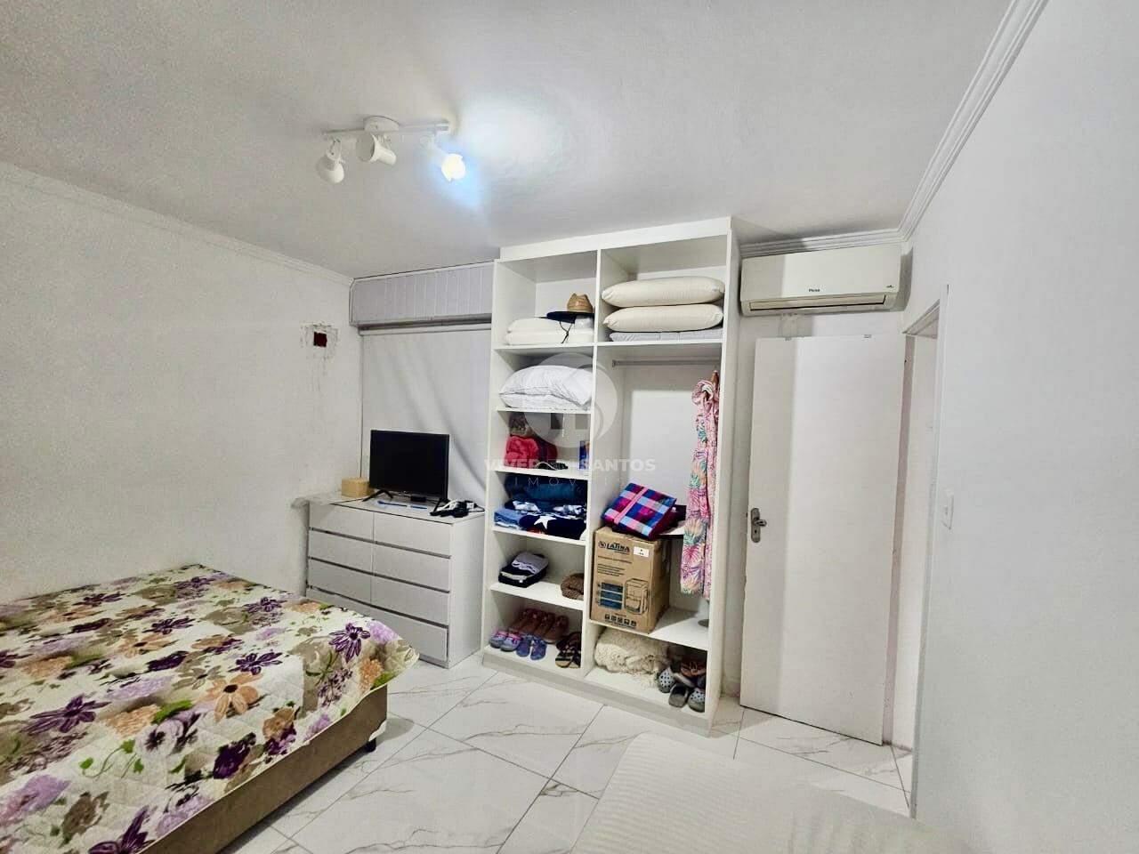 Apartamento 1 Dorm. Mobiliado reformado – 52m² + vaga em Santos (José Menino) | Lado direito em José Menino, Santos — foto 7