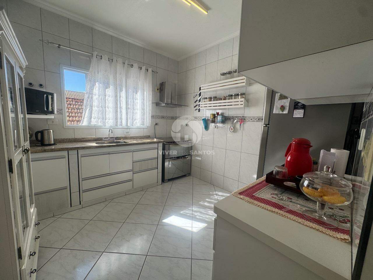 Casa Sobreposta Alta 3 dormitórios, 2 Vagas e Área Gourmet com Churrasqueira - Marapé Santos SP em Marapé, Santos — foto 10