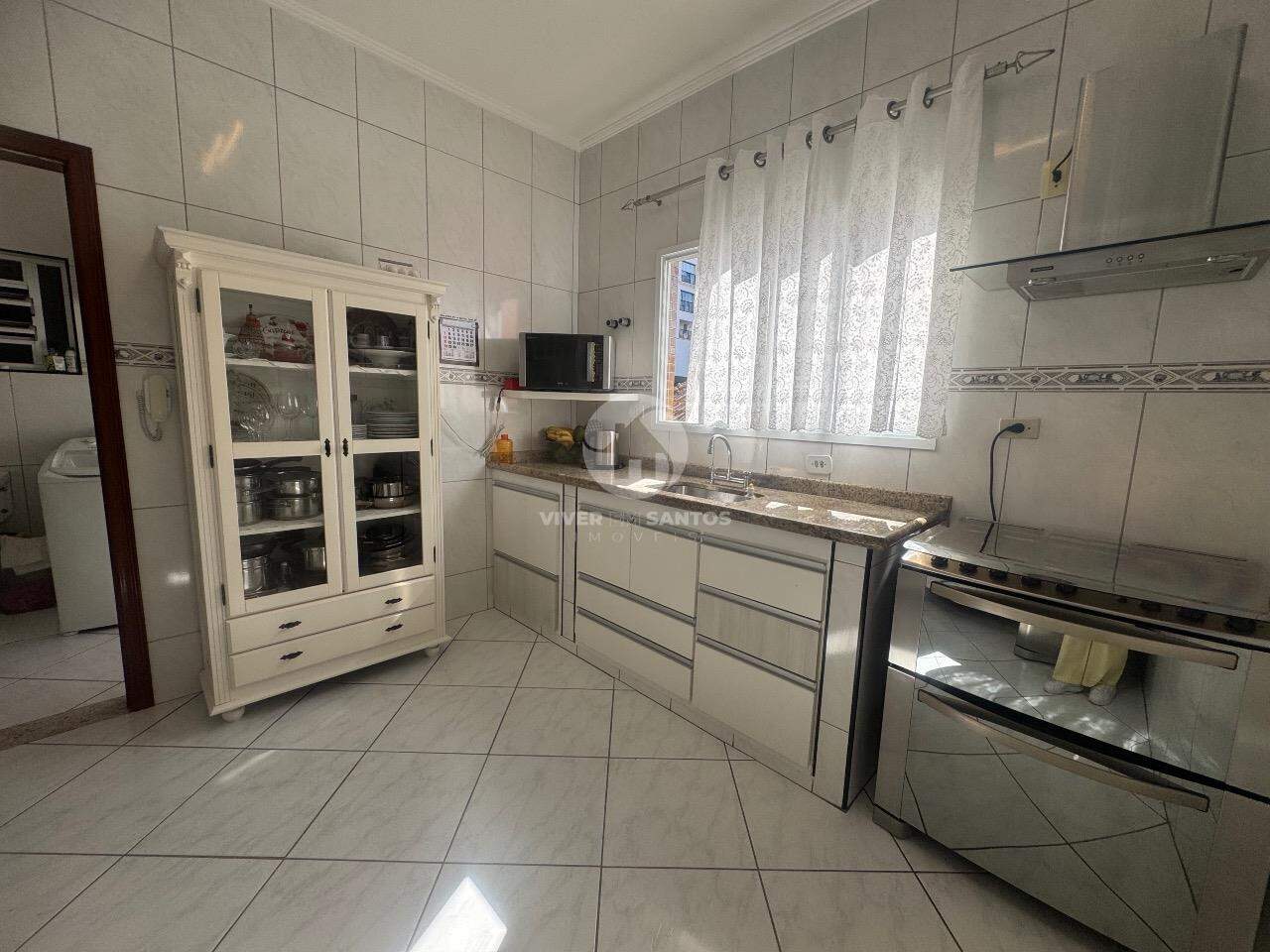 Casa Sobreposta Alta 3 dormitórios, 2 Vagas e Área Gourmet com Churrasqueira - Marapé Santos SP em Marapé, Santos — foto 9