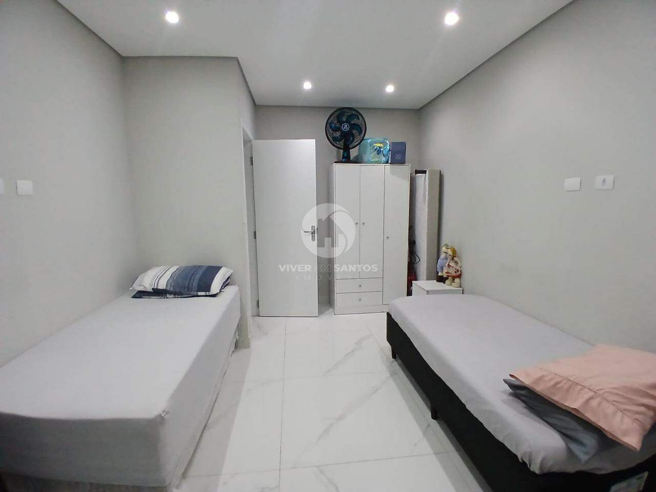 Apartamento 2 Dormitórios, Suíte, 1 Vaga e Varanda na Pompéia - Santos SP em Pompéia, Santos — foto 9