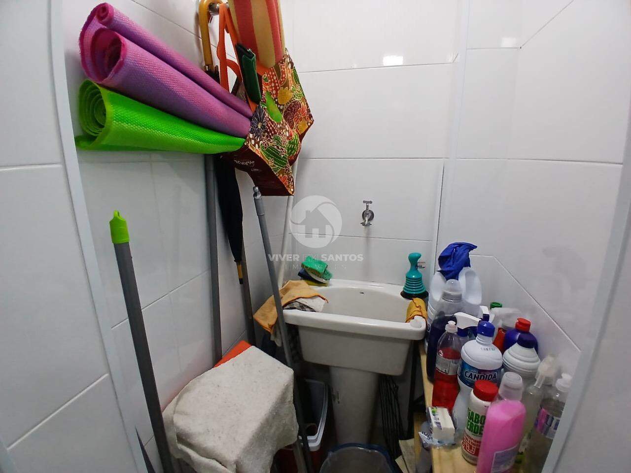 Apartamento 2 Dormitórios, Suíte, 1 Vaga e Varanda na Pompéia - Santos SP em Pompéia, Santos — foto 18
