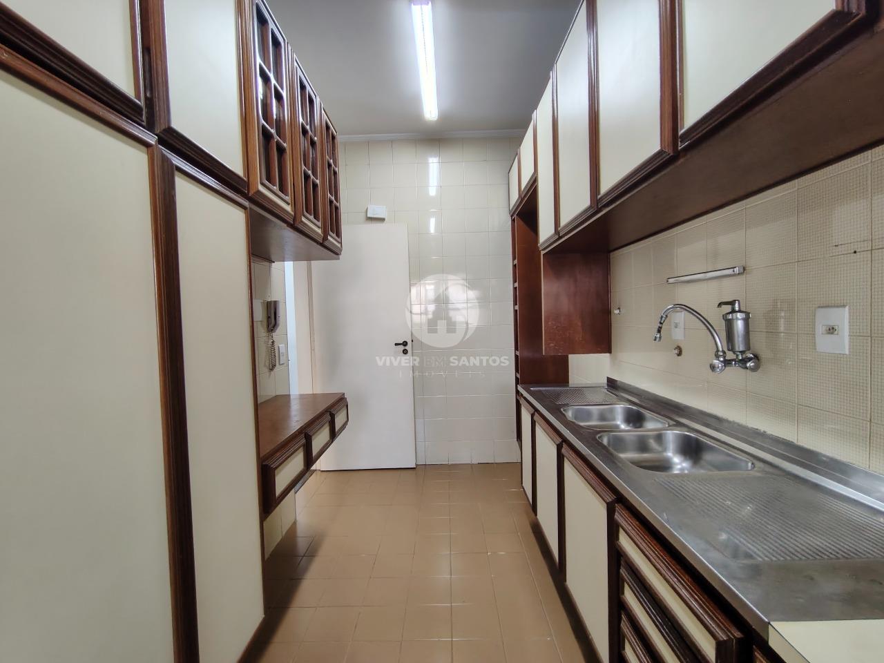 Apartamento 2 Dormitórios, Suíte, de Frente e Próximo à Praia no José Menino - Santos SP em José Menino, Santos — foto 8
